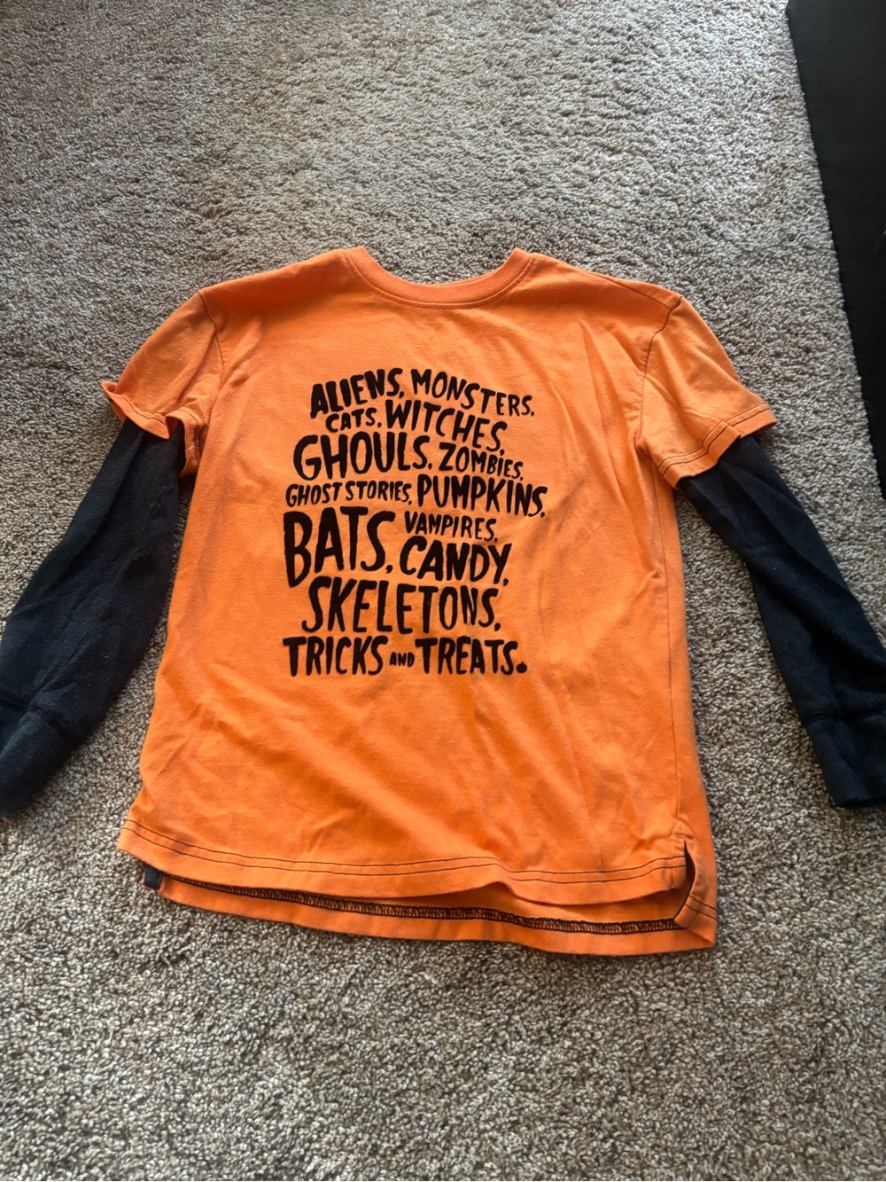 Cat & Jack boys Long Sleeve Graphic Tee Size Small